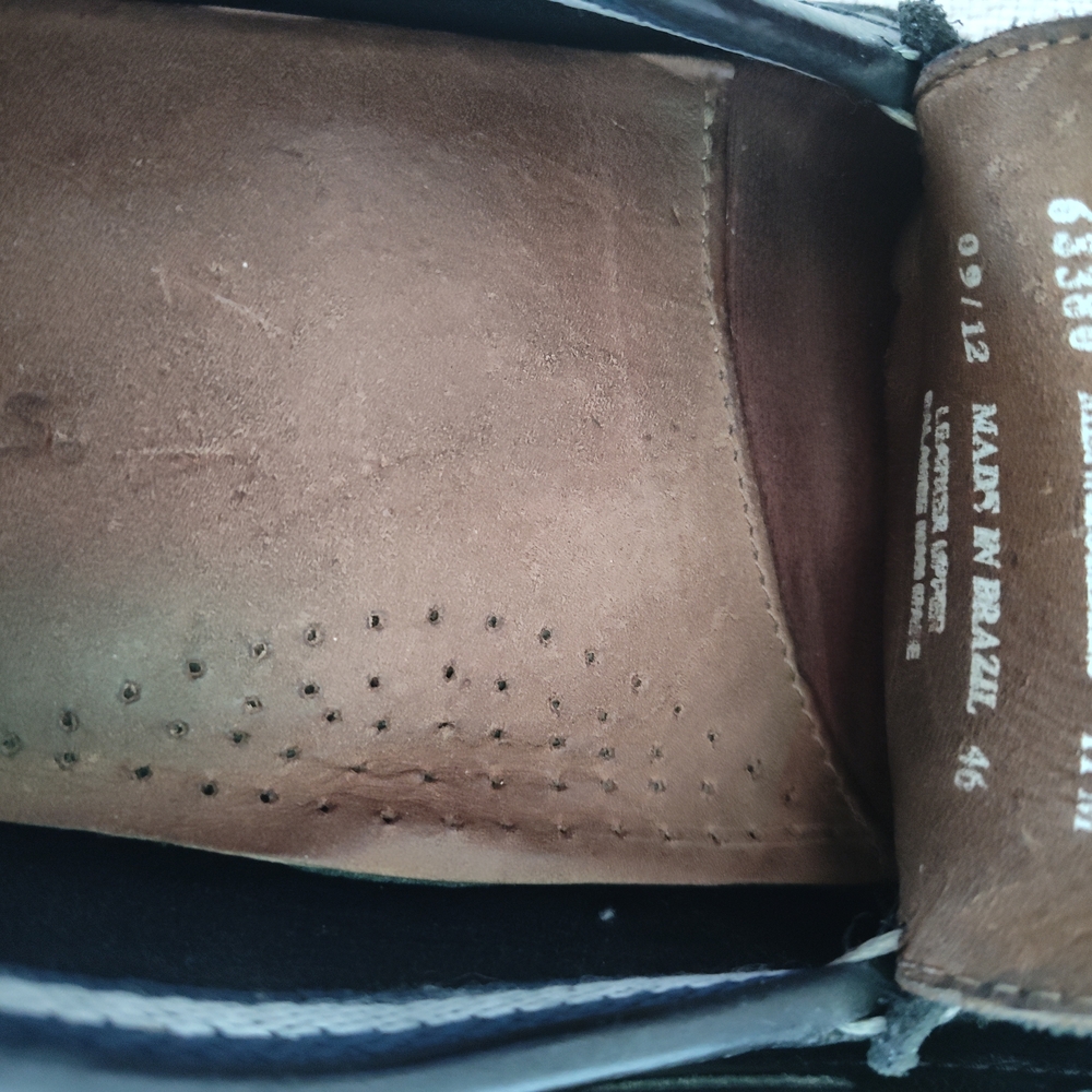 Clarks Men's Black Loafers - Picture 5 of 5